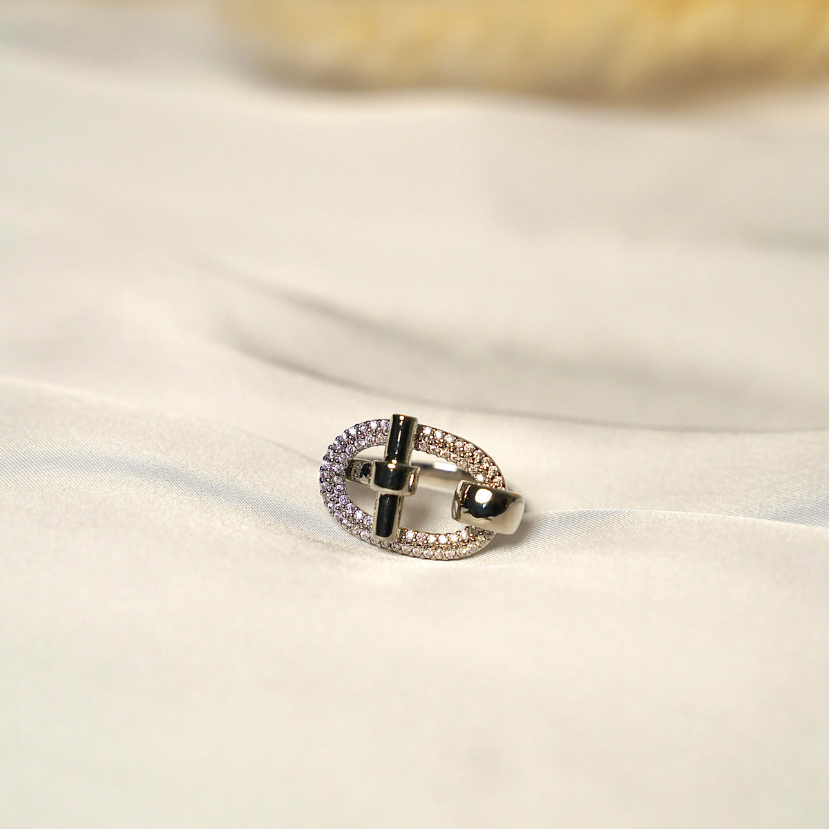 ELI Ring – Gold & Silver Tone